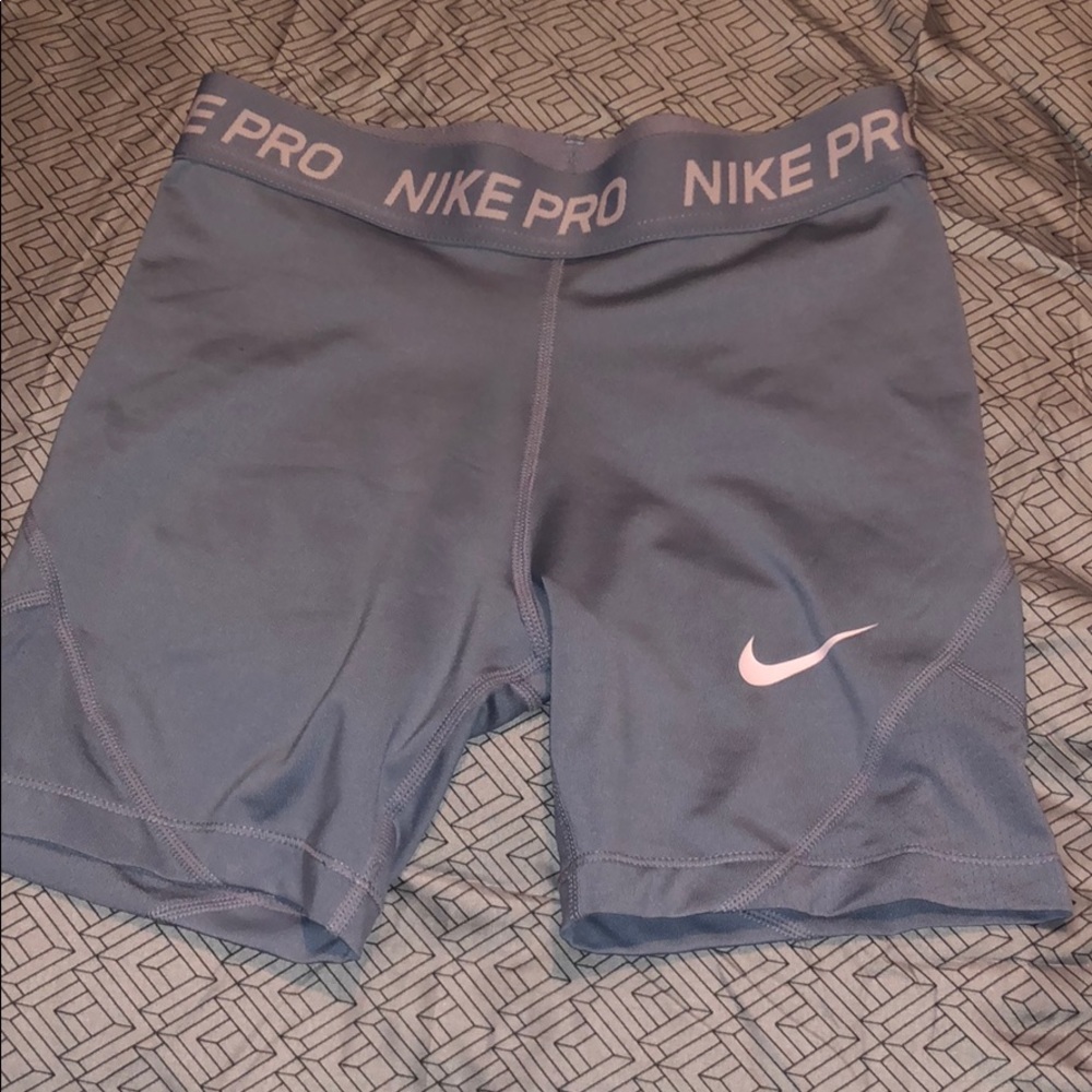 NIKE PROS